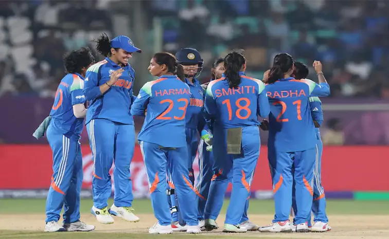 Women's CWC 2025: Indian Bowlers Restricted Bangladesh For 119 Runs In Rain Hit 27 Overs Game1