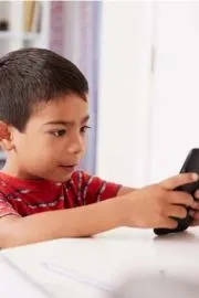 Parenting Tips: Smartphones arent safe for kids Heres why2