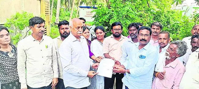 ‘పోలీసులు చట్టాన్ని ఉల్లంఘిస్తున్నారు’