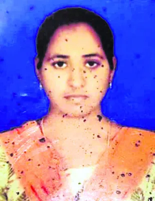 సచివాలయ ఉద్యోగిని ఆత్మహత్య