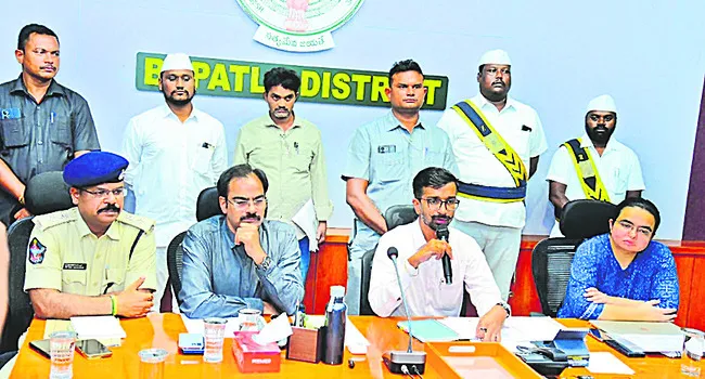 తుపానును ఎదుర్కొనేందుకు సిద్ధంగా ఉండాలి