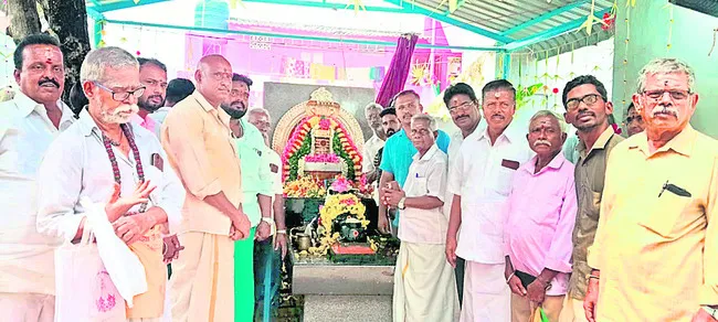 కనులపండువగా మహాకుంభాభిషేకం