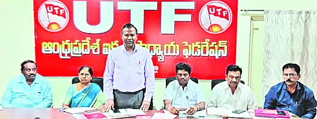 ప్రభుత్వ విద్యలో సమగ్ర మార్పులు అవసరం