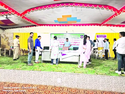 ‘లక్కీ’ భాస్కర్లు ఎవరో?