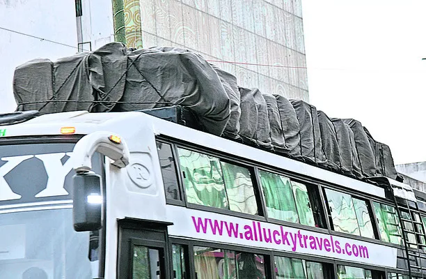 గూడ్స్‌ రవాణాతో అదుపు తప్పే ప్రమాదం 