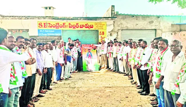 రోడ్ల అభివృద్ధికి రూ.120కోట్ల నిధులు మంజూరు