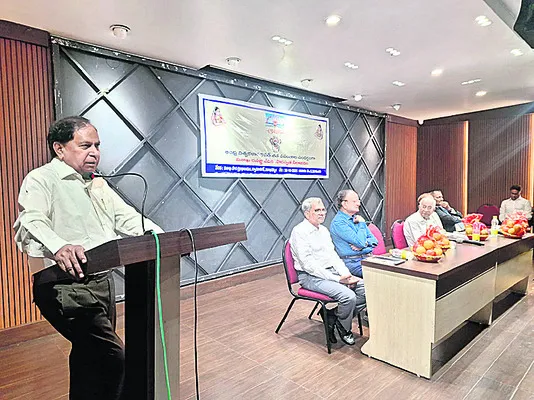 పది తరాలకు గుర్తుండేలా ఏయూ వందేళ్ల పండగ