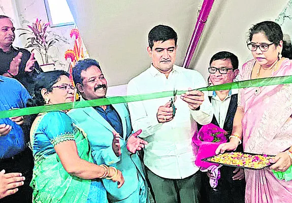 సేవాదృక్పథంతో వైద్యసేవలు అందించాలి