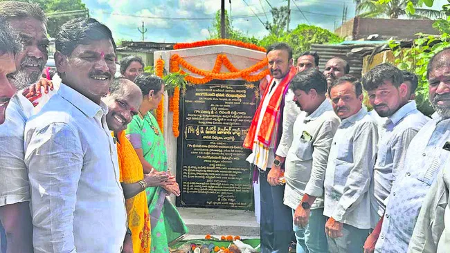 గాంధారి అభివృద్ధిపై ప్రత్యేక శ్రద్ధ