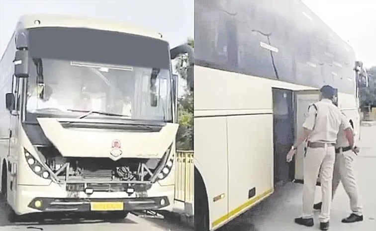 ప్రైవేట్ బస్సుల్లో సరుకులు