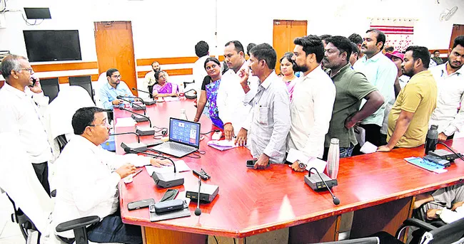 అర్జీలు పెండింగ్లో ఉంచొద్దు