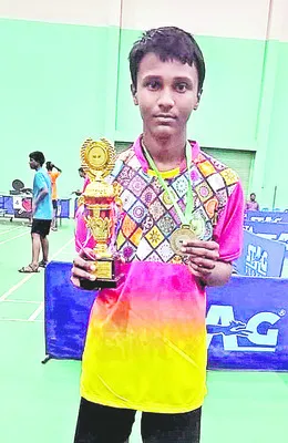 రాష్ట్ర స్థాయి టేబుల్‌ టెన్నిస్‌లో మణికంఠకు కాంస్య పతకం