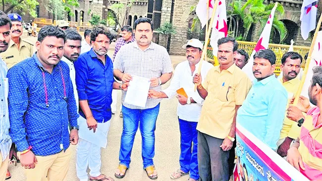 ఖాళీ ఉద్యోగాలను భర్తీ చేయాలి 