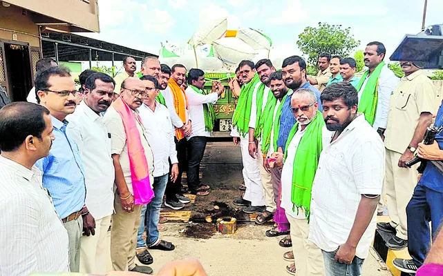 రైతులను ఇబ్బందులు పెట్టొద్దు