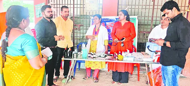 వైద్య సిబ్బంది అప్రమత్తంగా ఉండాలి
