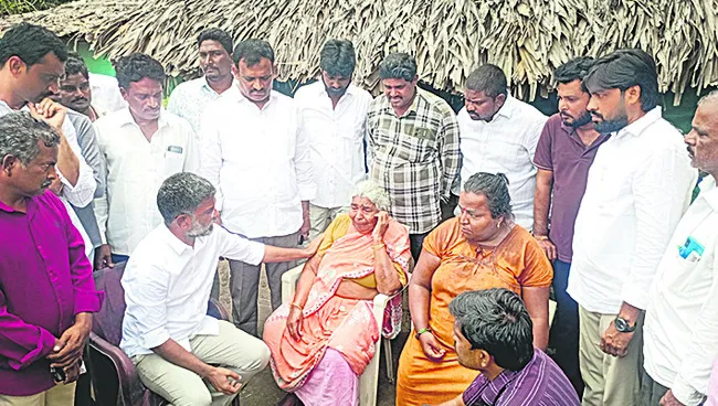 మానవతా దృక్పథంతో న్యాయం చేయాలి 