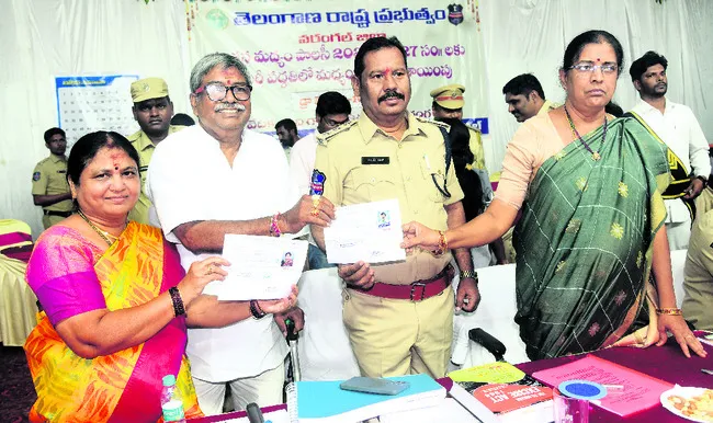 ‘లక్క