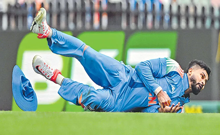 ఐసీయూ నుంచి బయటకు!