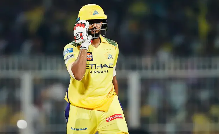 శతక్కొట్టిన సీఎస్కే చిచ్చరపిడుగు