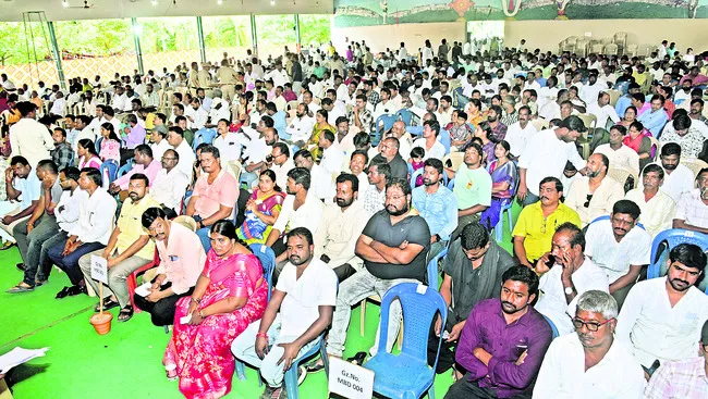 కొత్తవారికే లక్కు..