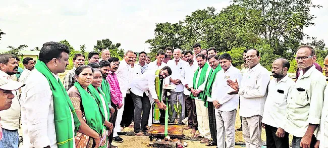 కొనుగోలు కేంద్రాలను వినియోగించుకోవాలి