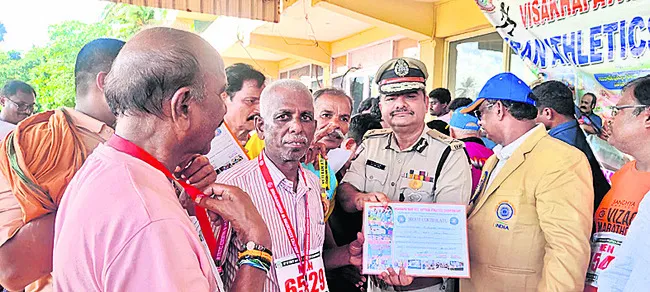 మాస్టర్ అథ్లెటిక్స్ పోటీలకు ఇద్దరి ఎంపిక