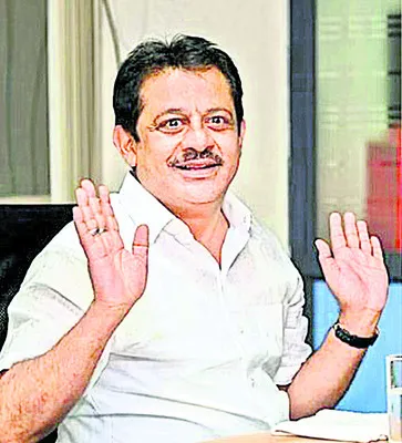 మంత్రి జమీర్‌.. జొన్నల పంచాయతీ 