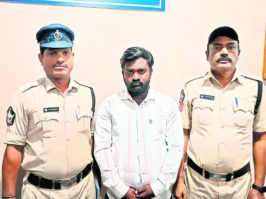 బాలికపై లైంగికదాడి కేసులో 20 ఏళ్ల జైలు శిక్ష 
