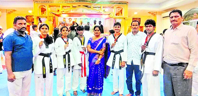 జాతీయ పోటీలకు క్రీడాకారులు ఎంపిక