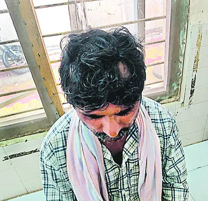 దావుపల్లి సర్పంచిపై టీడీపీ కార్యకర్తల దాడి