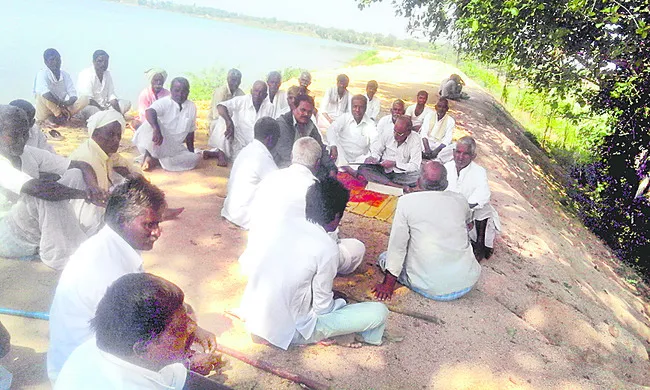 మళ్లీ సాగునీటి సంఘాలు..! 