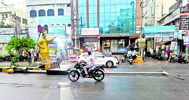 భయపెడుతున్న మోంథా తుఫాన్