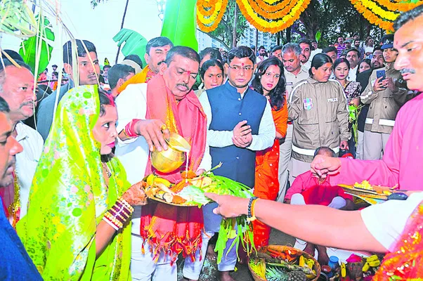 ఛట్ పూజ ఉపవాస దీక్షల ముగింపు