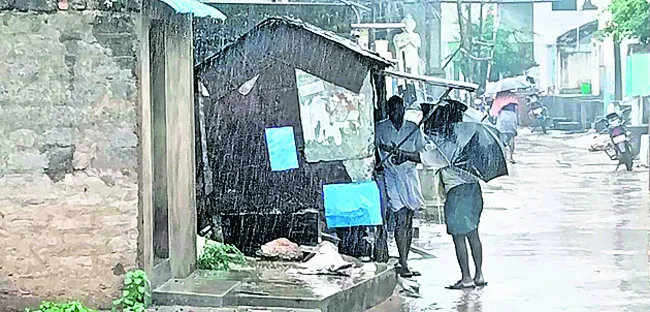 విచ్చలవిడిగా మద్యం విక్రయాలు