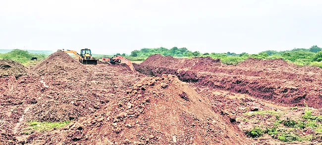 సురక్షిత ప్రాంతాలకు వావింటపర్తి వాసులు