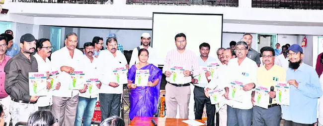 ఉపాధ్యాయులకు సాంకేతిక పరిజ్ఞానం అవసరం