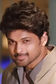 Narvini Dery Recalls Disturbing Encounter with Ajmal Ameer11