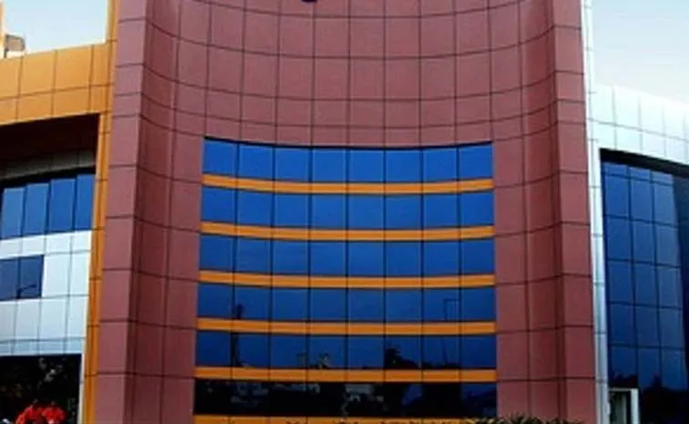 పడిపోయిన టాప్‌ ఐటీ కంపెనీ లాభాలు