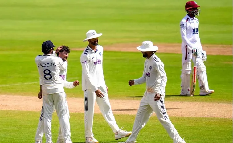 లంచ్‌కు ముందే టీ బ్రేక్‌.. క్రికెట్ చ‌రిత్ర‌లో తొలిసారి