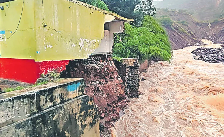 మోంథా బీభత్సం