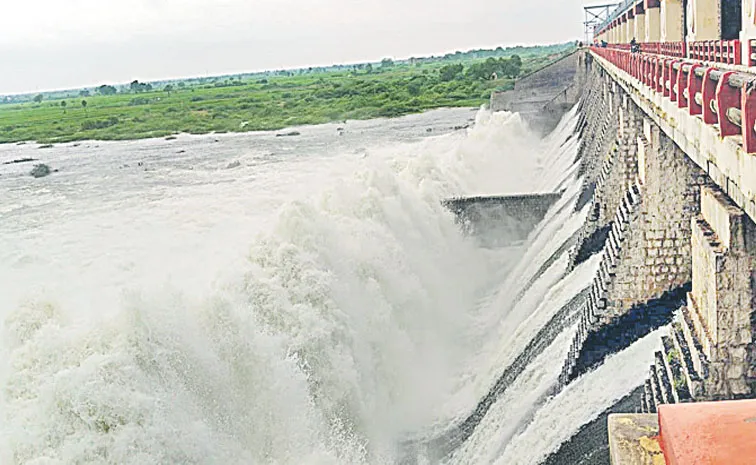 ప్రాజెక్టులకు మళ్లీ జలకళ