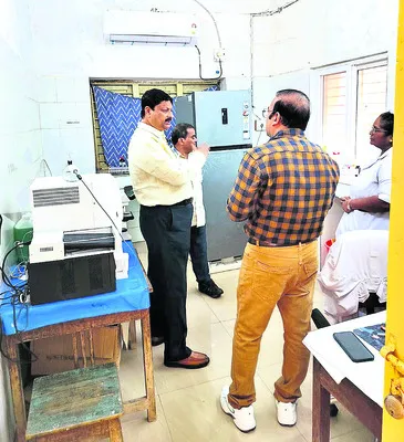 ఏరియాలో సీఎంవో పర్యటన