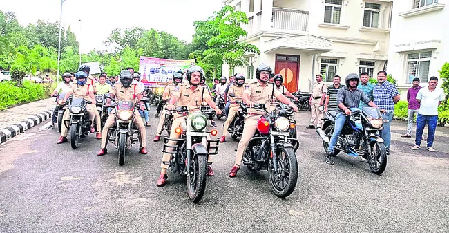 అమరుల త్యాగాలు మరువలేనివి