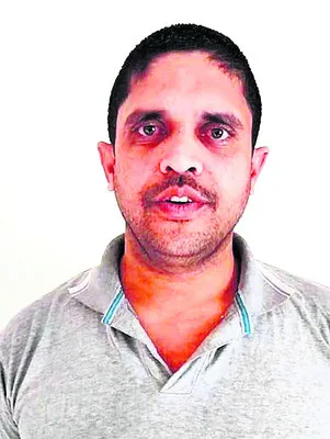 గోదావరిలో దూకి ఒకరు ఆత్మహత్య