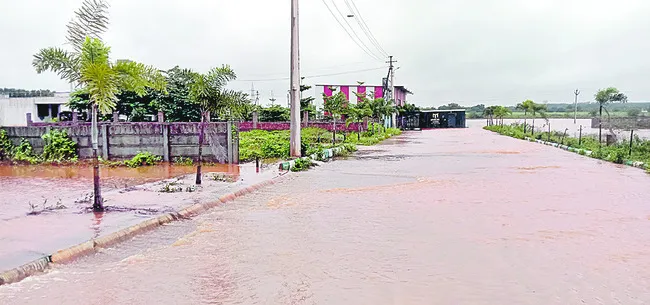 అనుమతిలేని వెంచర్లు