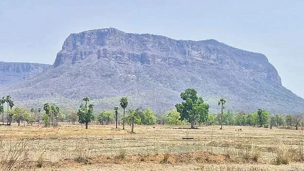 కర్రెగుట్టల్లో కాల్పులు..!