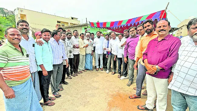 కాంగ్రెస్ మోసాలను ఎండగట్టాలి