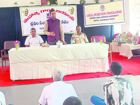 సత్ప్రవర్తనతో జైలు నుంచి బయటకు రావాలి