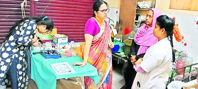మీరే సూదులేస్తారా?