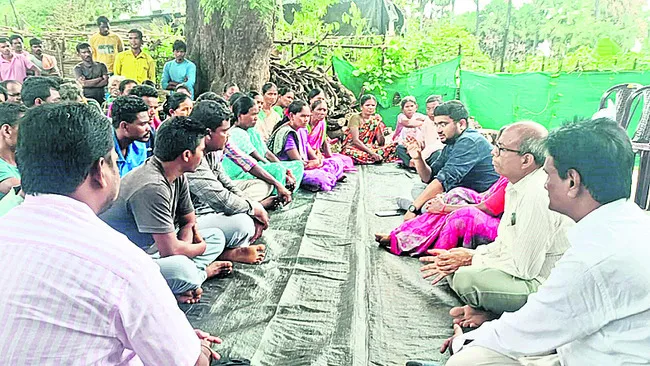 సంపూర్ణ గ్రామాభివృద్ధికి ప్రణాళికలు 